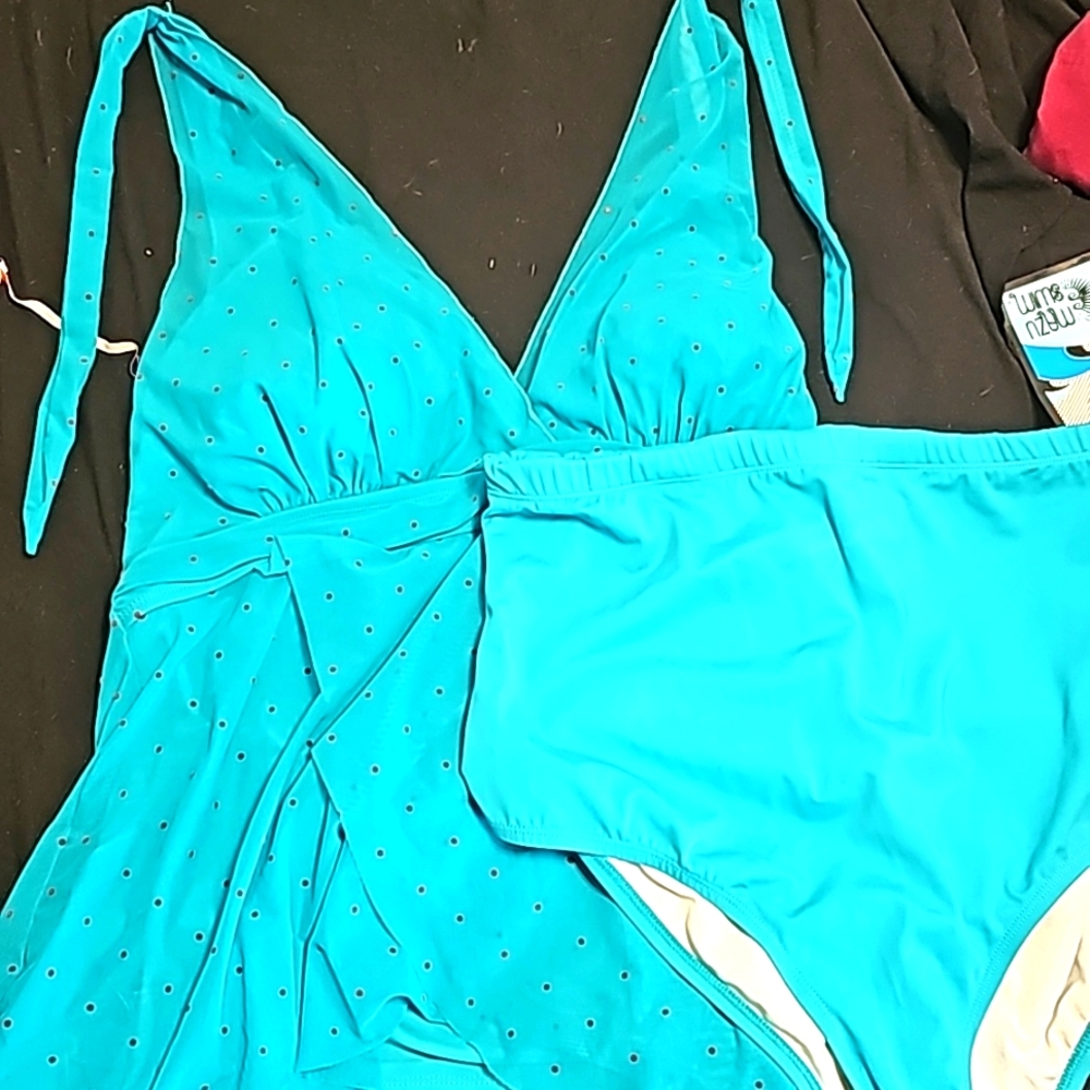 2 piece turquoise * BRAND NEW*  Bathingsuit!!